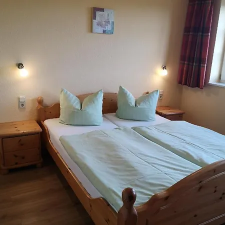 Hotel Und Appartements Jaegerhof Ruegen