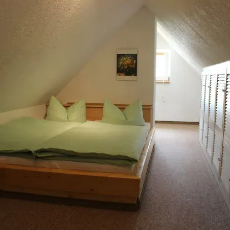 Hotel Und Appartements Jaegerhof Ruegen
